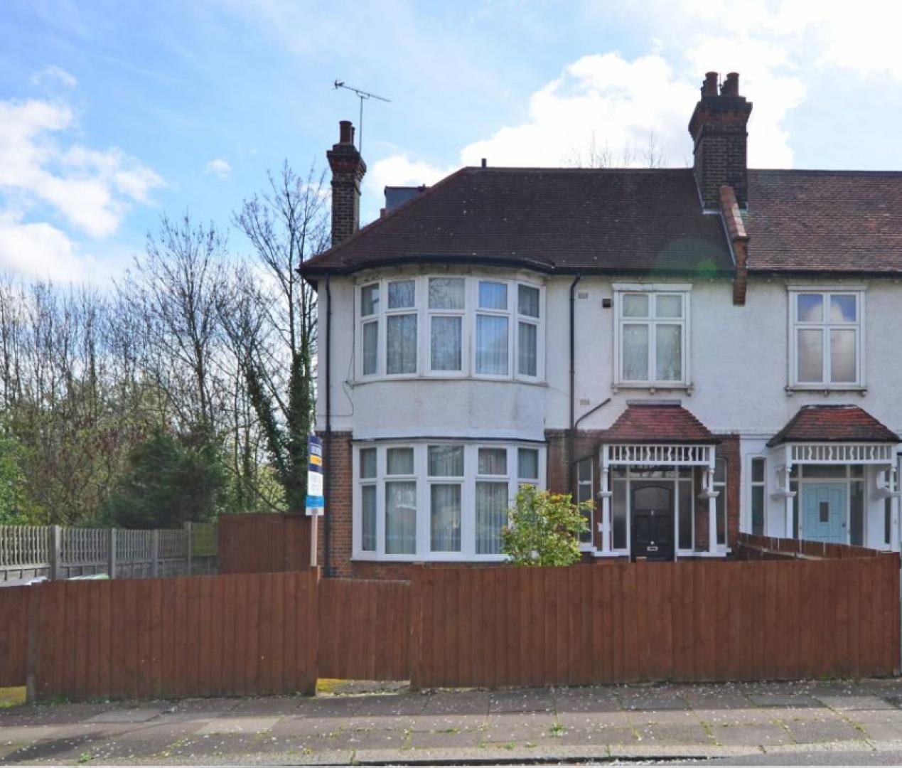 			1 Bedroom, 1 bath, 1 reception Flat			 Coverdale Road, KILBURN/WILLESDEN GREEN